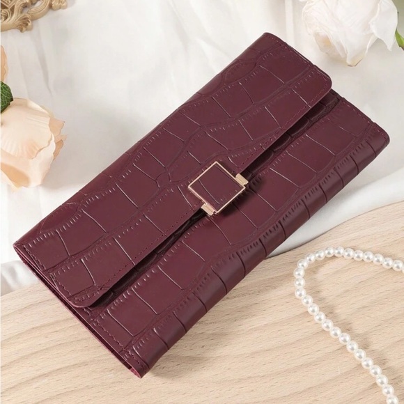 ⚠️Clearance Elegant Burgundy / Wine Red Crocodile-Embossed Clutch Long Wallet - Picture 7 of 8